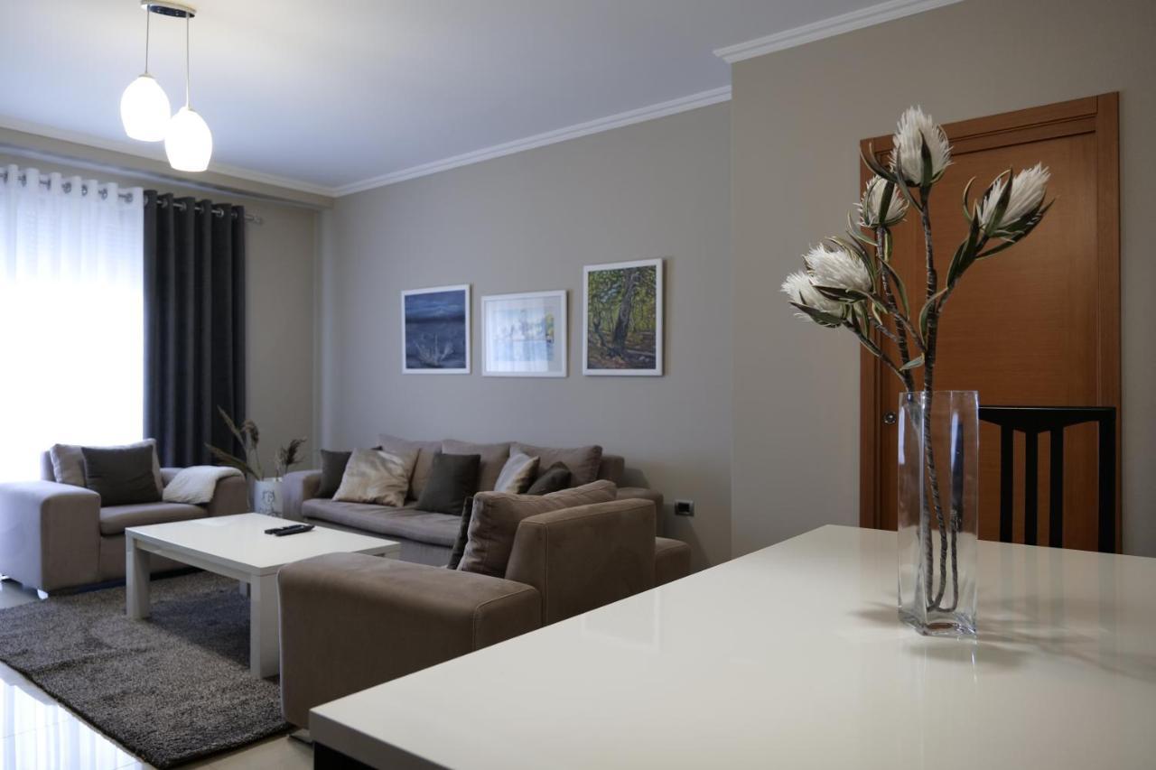 Luxury Condo In Tirana Exterior foto
